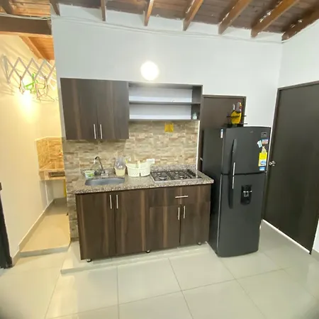 S32 Bello Apartamento Con Balcon En Laureles Estadio Medellin Exterior photo